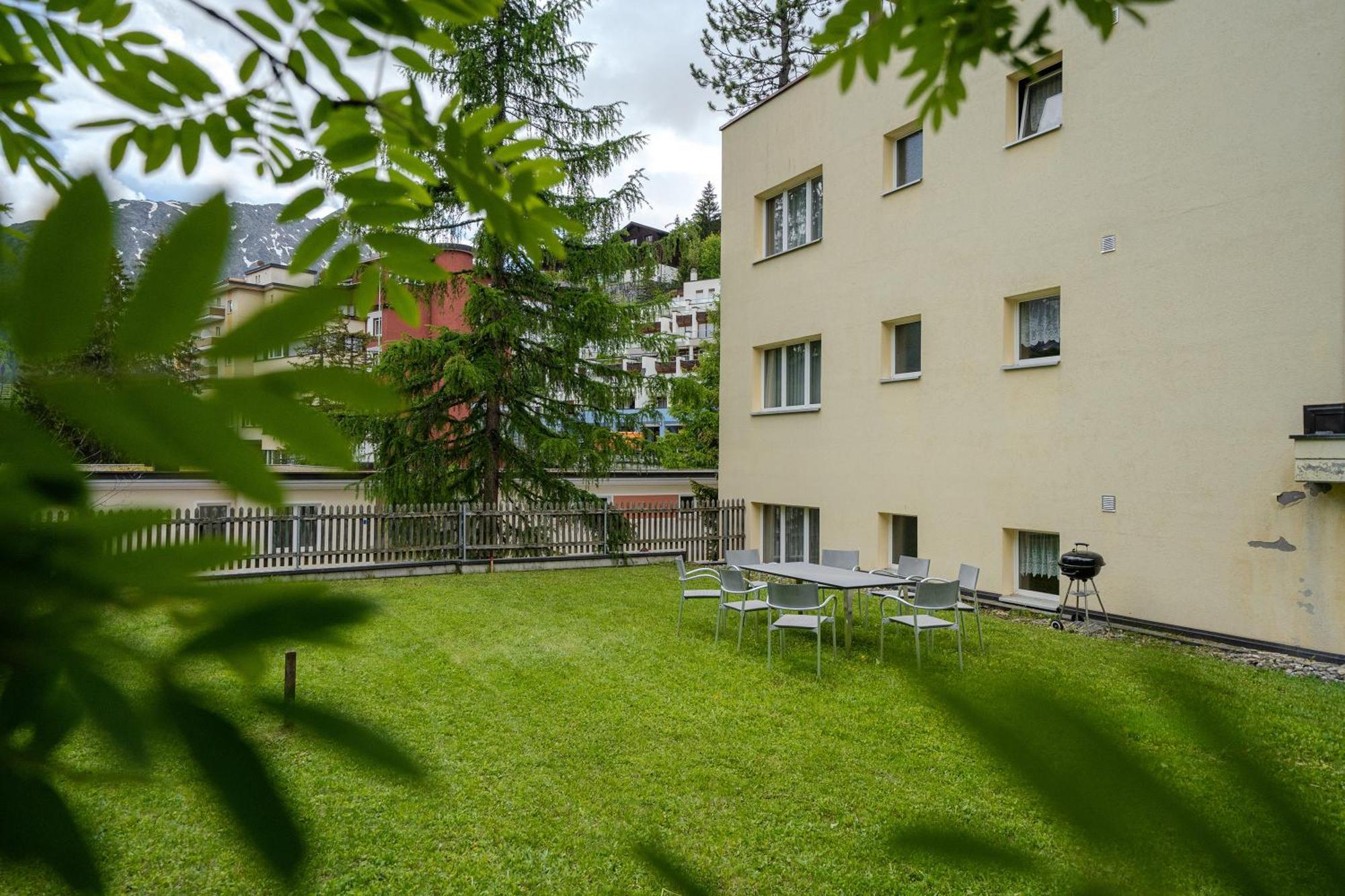 Haus Padrun 8 By Arosa Vacations Apartment Bagian luar foto